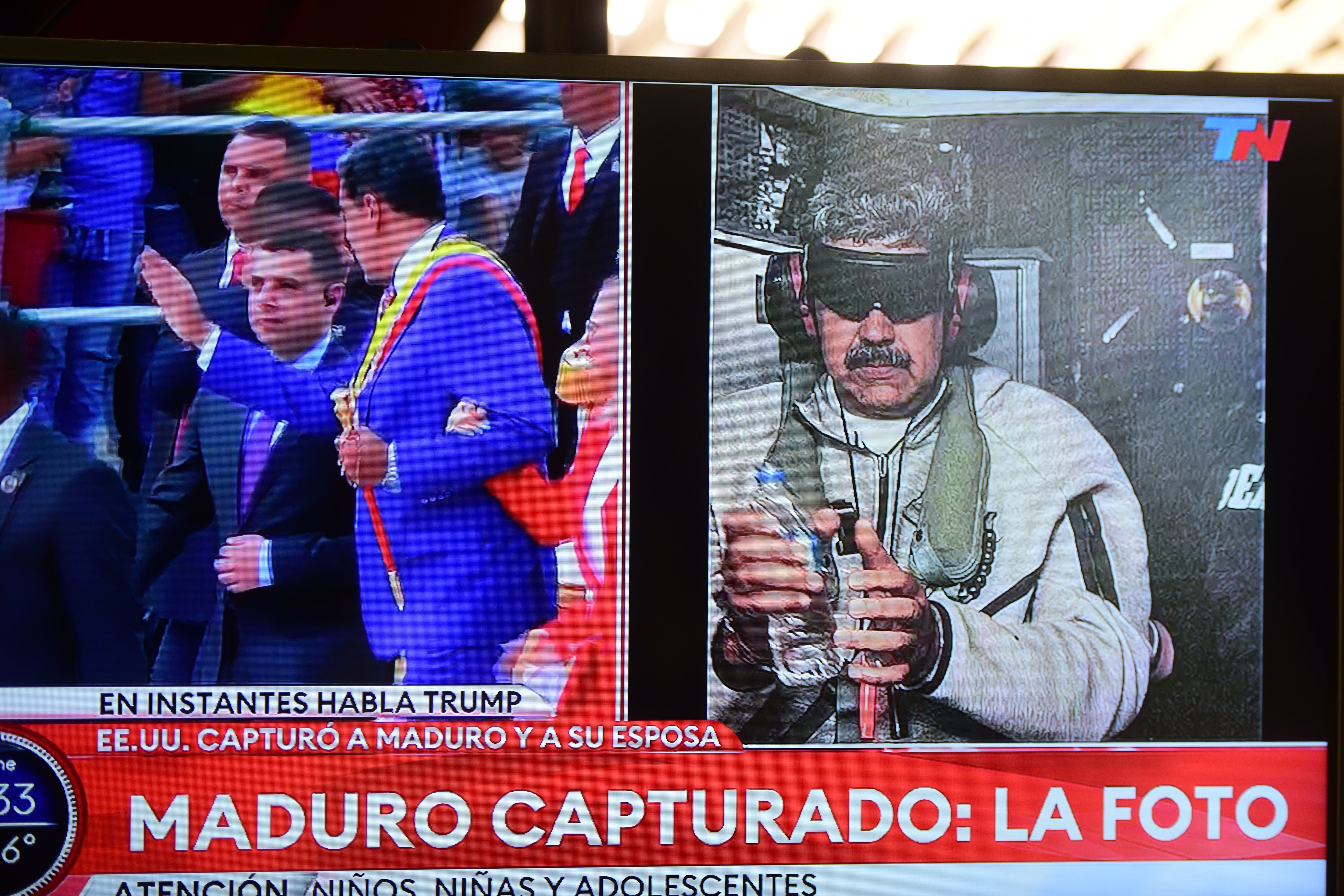 Primera foto de Maduro detenido . Captura de pantalla