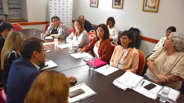 Funcionarias del Ministerio de Salud concurrieron a la Legislatura de Jujuy para exponer acerca del programa ENIA (Disminución y Prevención del Embarazo No Intencional Adolescente).