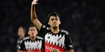 Pablo Solari, con pasó por la Reserva de Talleres, pidió perdón al convertir para River  (Prensa River).