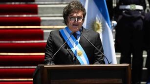 El jefe de Estado brindó su primer discurso con el Congreso de fondo.