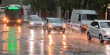 La ciudad de Rosario pasó una jornada cargada de agua por tormentas y chaparrones.