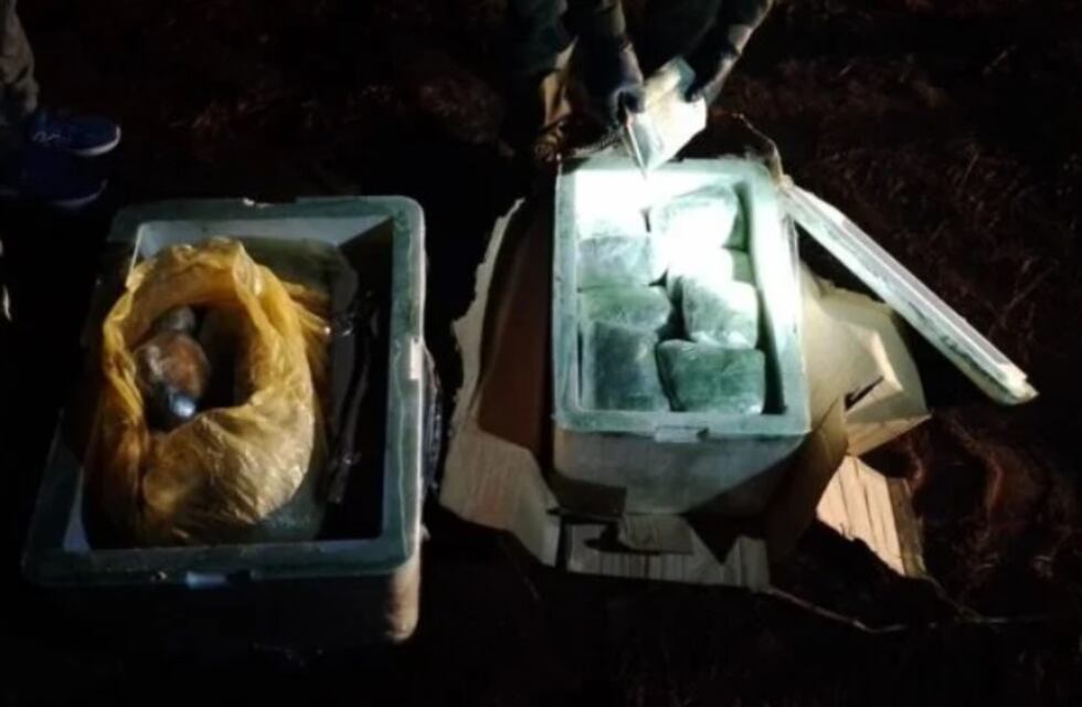 San Ignacio: incautan droga oculta en conservadoras