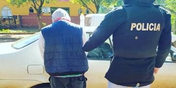 Atacó a un hombre con un cuchillo y fue detenido.