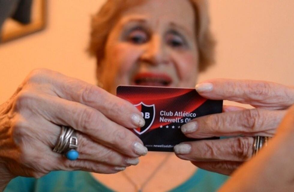 Con 98 años votó Beatriz, la socia de Newell’s más longeva