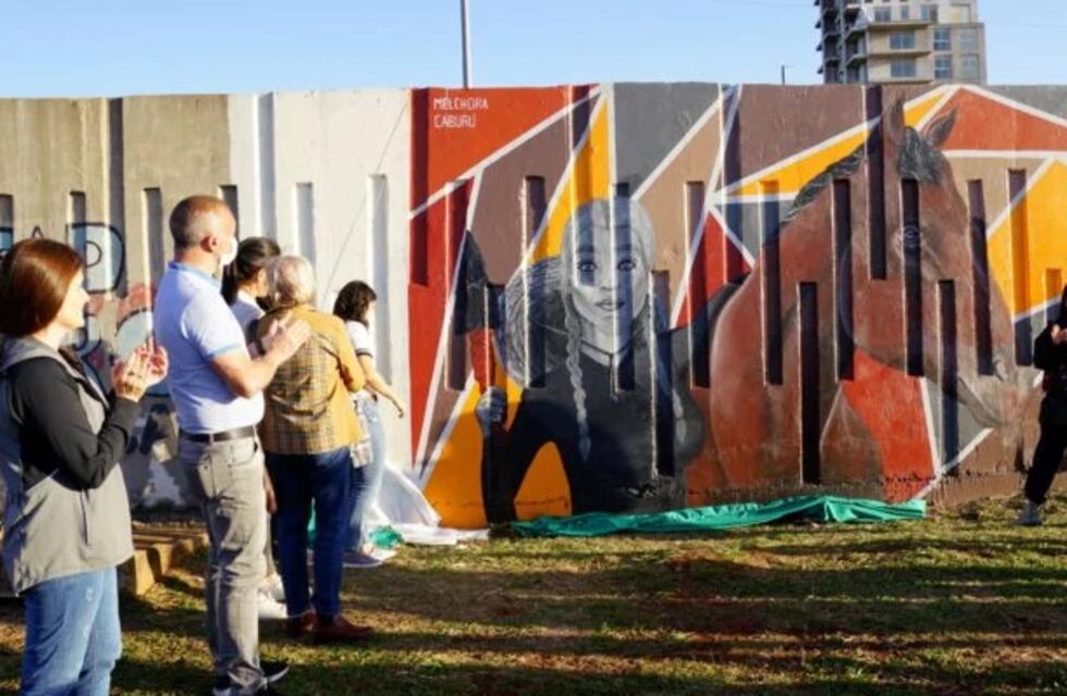 Inauguraron un mural en homenaje a Melchora Caburú en Posadas