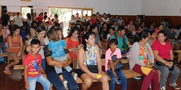 Inicio de clases en Puerto Libertad: el municipio entregó kits escolares.