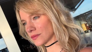 El destape de Virginia Da Cunha de Bandana: apostó por un vestido semitransparente y casi muestra de más