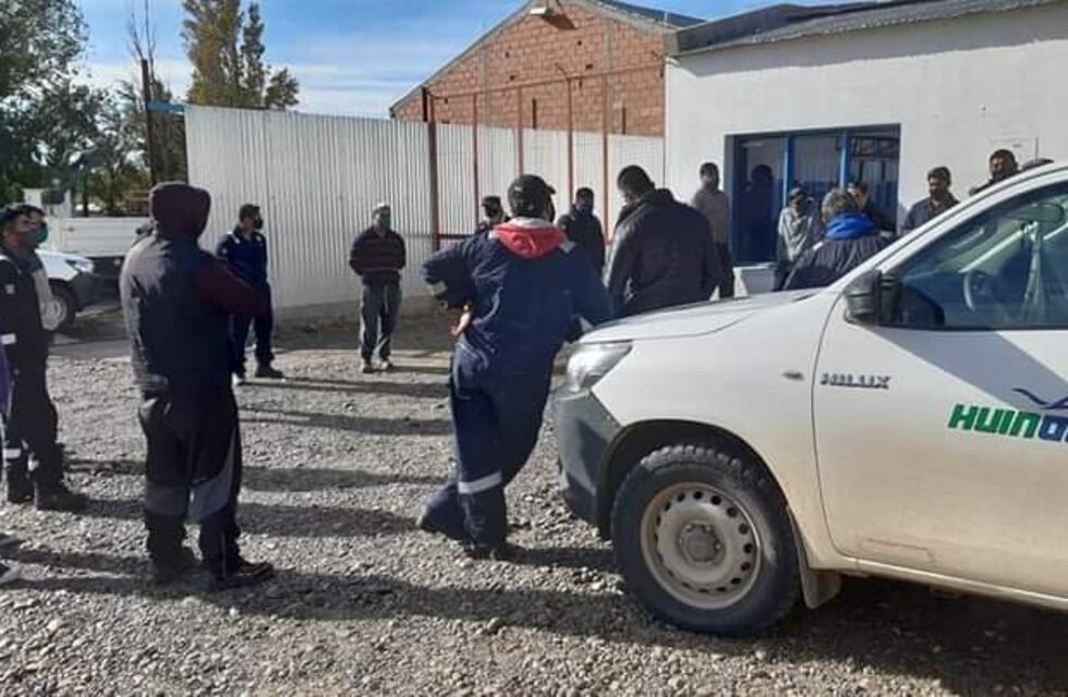 Cañadón Seco: medida de fuerza de petroleros contra la empresa Huinoil