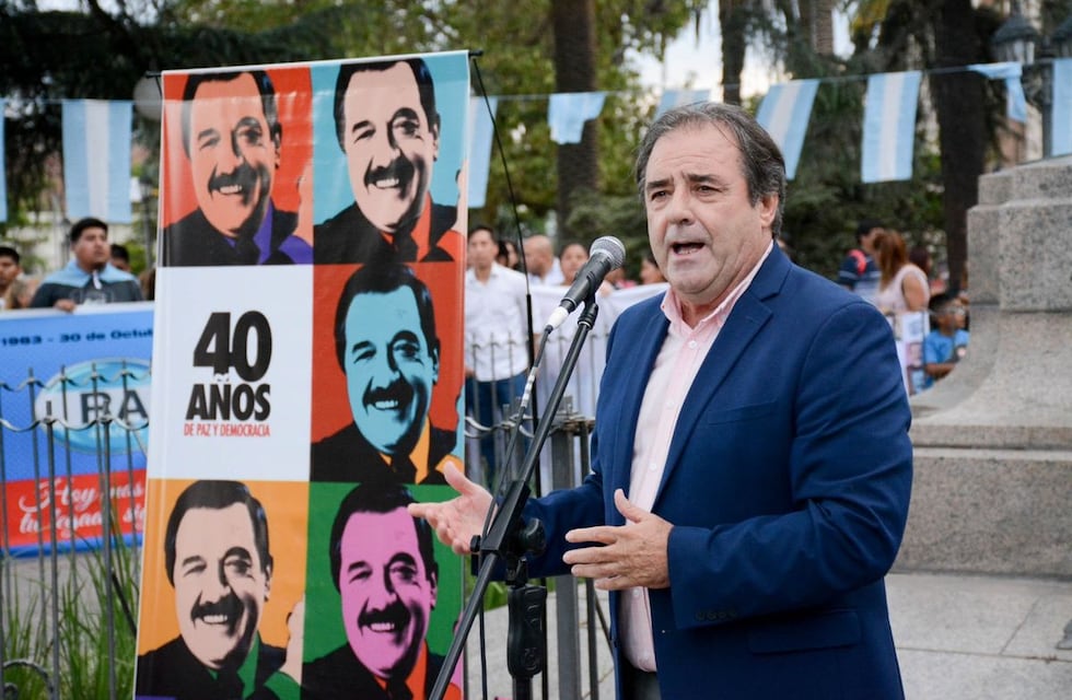 Bernis alertó sobre “sectores mesiánicos que avanzan hacia una nueva dictadura”