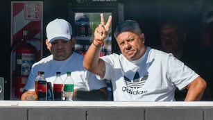 Tapia apareció en el partido Riestra-Barracas. (Gentileza TN)