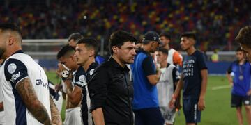 Alexander Medina, agradecido con sus jugadores por el excelente año. (Foto: José Gabriel Hernández/La Voz)