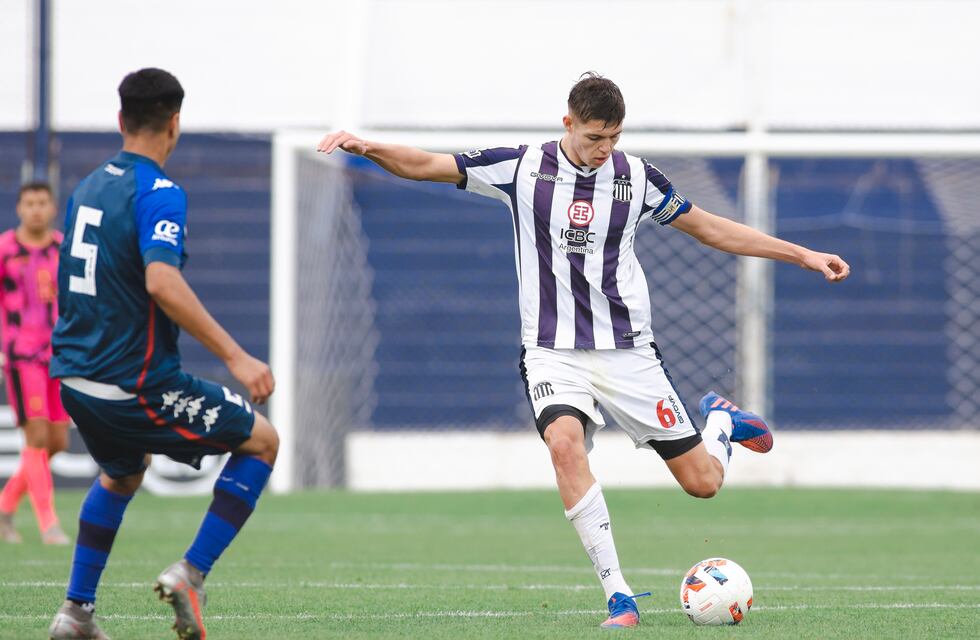 Video: el golazo de Tomás Palacios para la victoria de la Reserva de Talleres