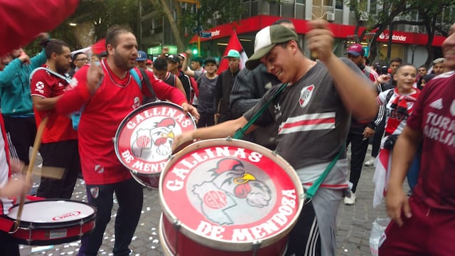 San Martín y Garibaldi fue el escenario elegido para festejar la obtención de la Copa Libertadores ante Boca en el Santiago Bernabeu / José Gutiérrez.