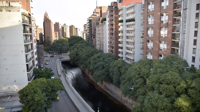 Ataque a un edificio en pleno centro de Córdoba.