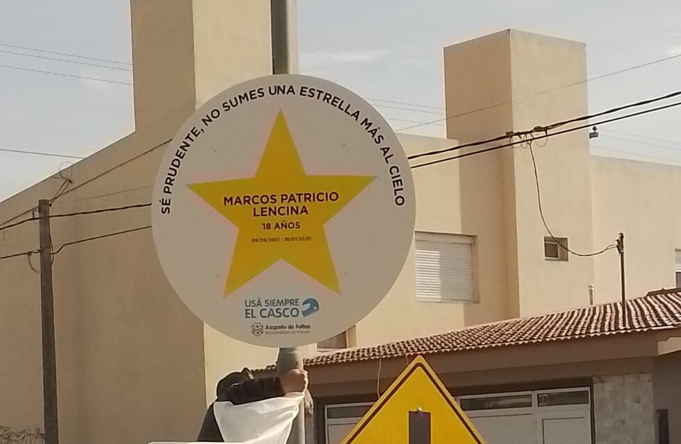 En Tránsito colocaron una estrella amarilla en 3º aniversario del fallecimiento de Marcos Lencina