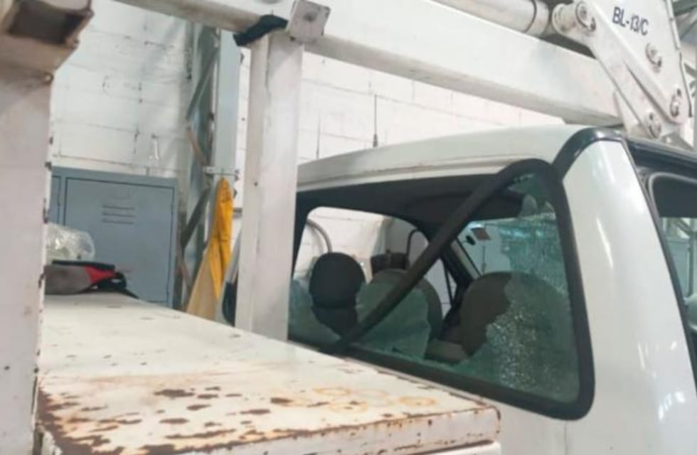 Destruyeron un camión de Epec y le robaron a los empleados: “Es un hecho lamentable”