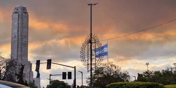 El último foco frente a la ciudad se detectó este domingo después de las 14.