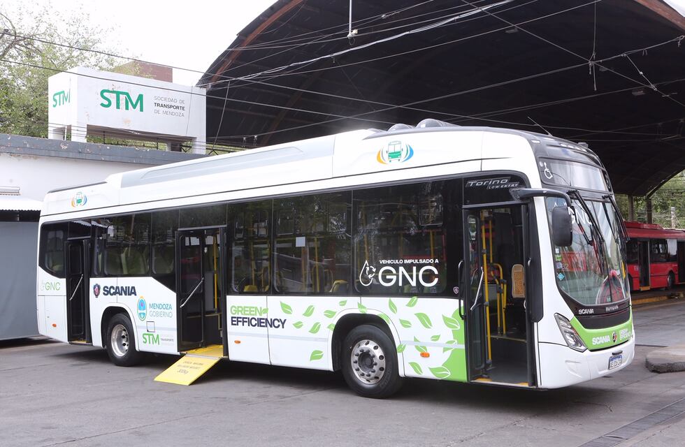 Prueban en Mendoza otro colectivo impulsado a GNC