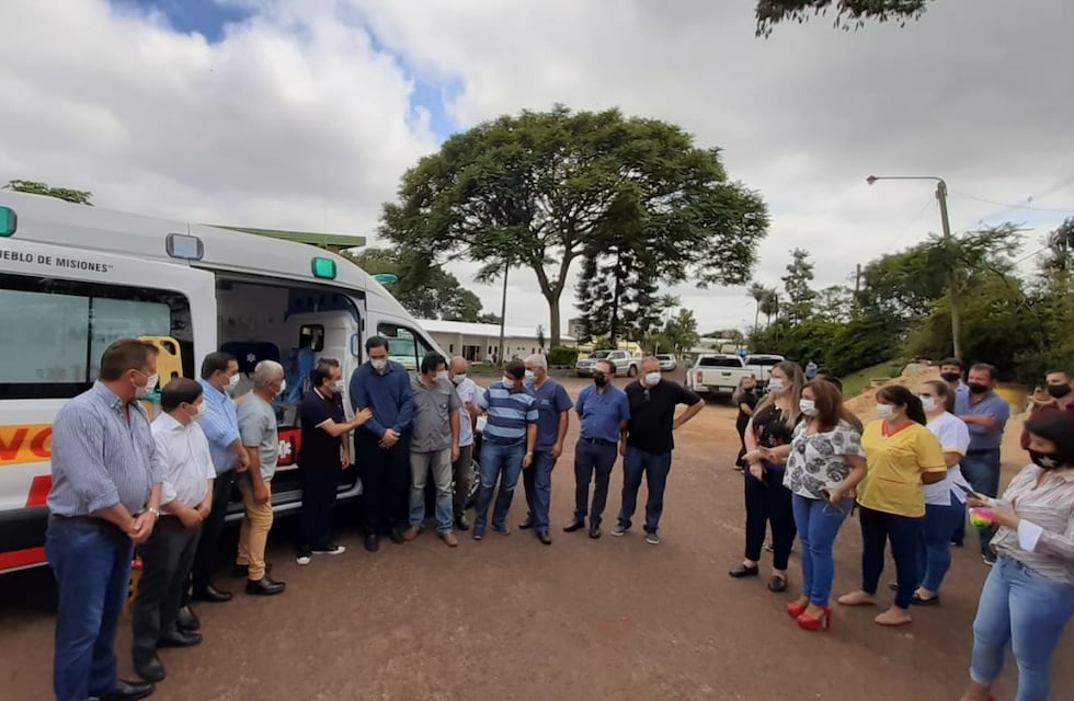 Herrera Ahuad entregó una ambulancia de alta complejidad al Hospital Samic de Alem