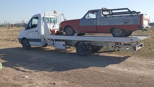 Tiraba basura en la periferia y le sacaron la camioneta