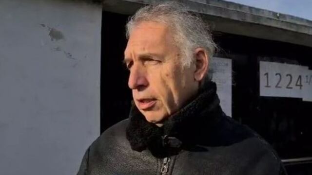 El profesor conmocionó con su pedido en Facebook y medios de la televisión lo llamaron para contar la situación de sus alumnos.