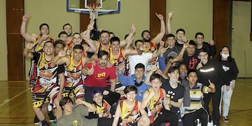 El Uni se impuso a Metalúrgico en la tercera final de la serie. Foto: El Surenio