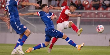 Braian Martínez marcó el único gol del partido en el Estadio Libertadores de América.