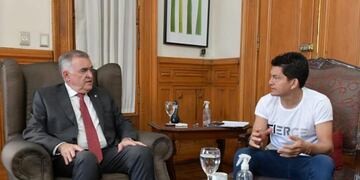 El “Pulga” Rodríguez fue recibido por el gobernador Osvaldo Jaldo