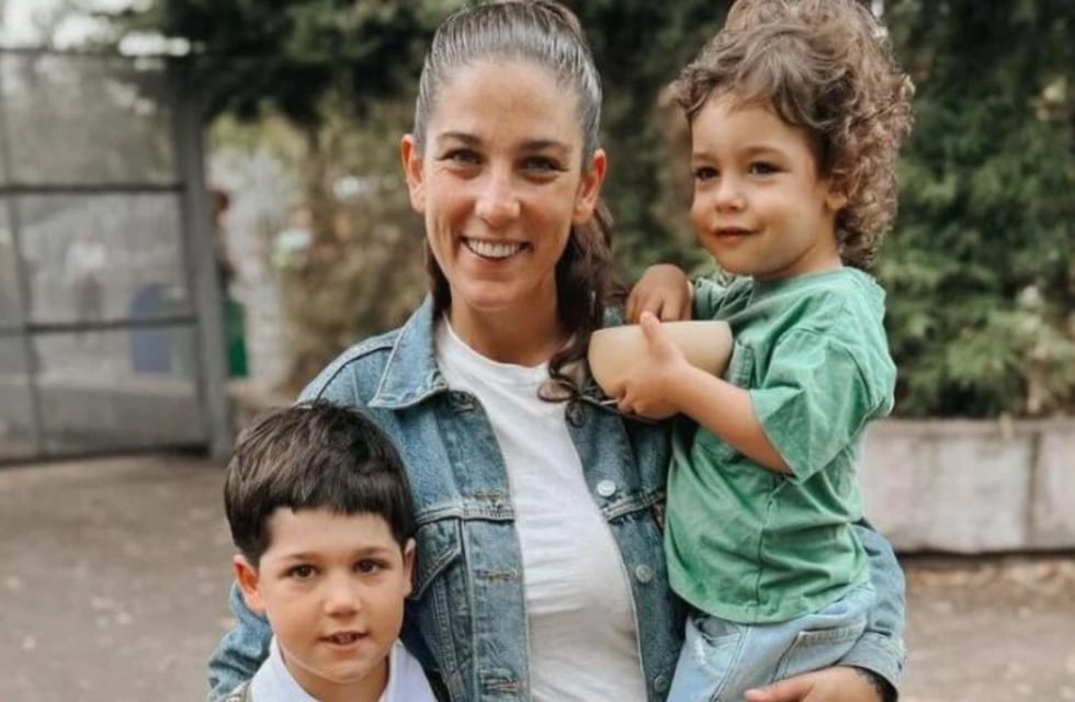 ¡Mini-albañil! Juana Repetto mostró cómo su hijo de 8 años ayudó en la construcción de su casa y se volvió viral
