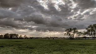 El sur de la provincia de Córdoba vivió caída de granizo y tormentas durante la tarde y noche del jueves 23 de octubre. (Freepik/Ilustrativa).