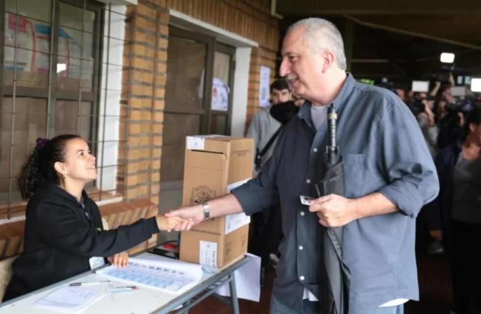 Elecciones en Misiones 2023: Hugo Passalacqua emitió su voto en Oberá
