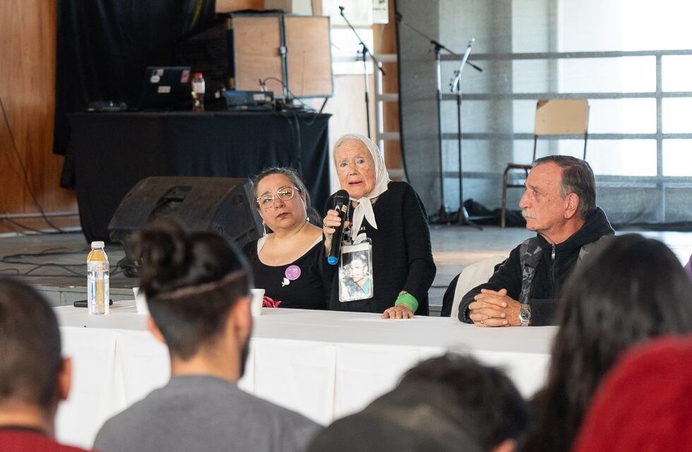 Charlas debate en Tierra del Fuego por el 40° aniversario de la Restauración de la Democracia