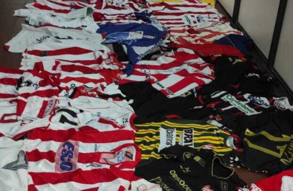 Habló el hincha de Instituto extorsionado por su gran colección de camisetas: “¿Tu hija o pedazos de tela?”