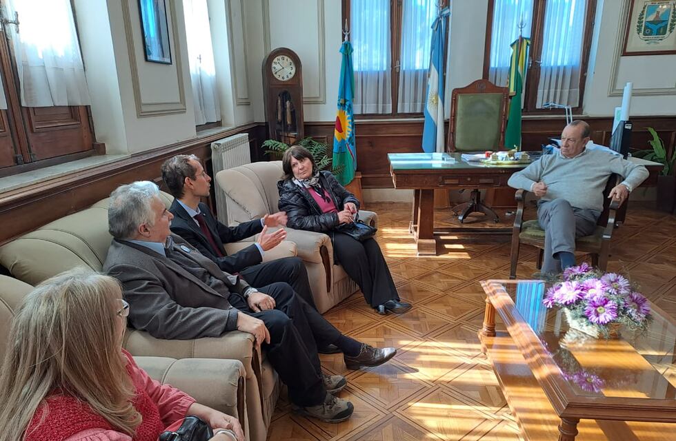 El intendente de Tres Arroyos, Carlos Sánchez, recibió al cónsul de Italia