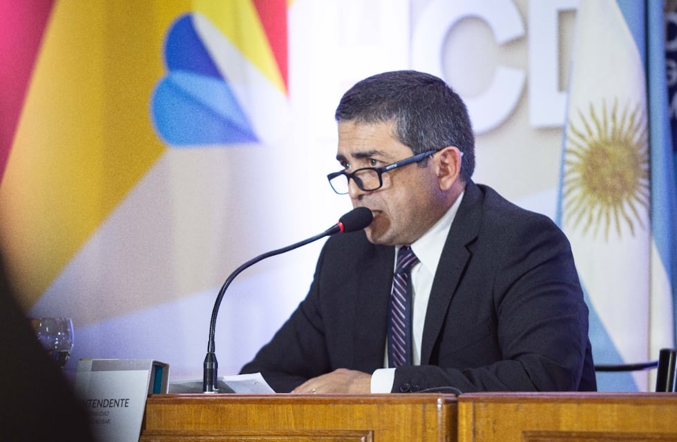 Concejal electo de Cambia Mendoza criticó al intendente Marcolini por tener muchos funcionarios y pidió bajar “el costo político”