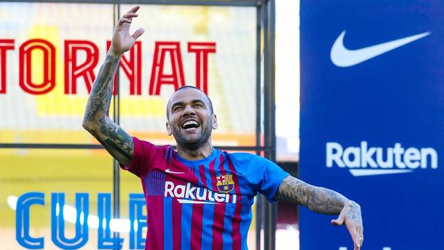 Dani Alves se despidió del Barsa.