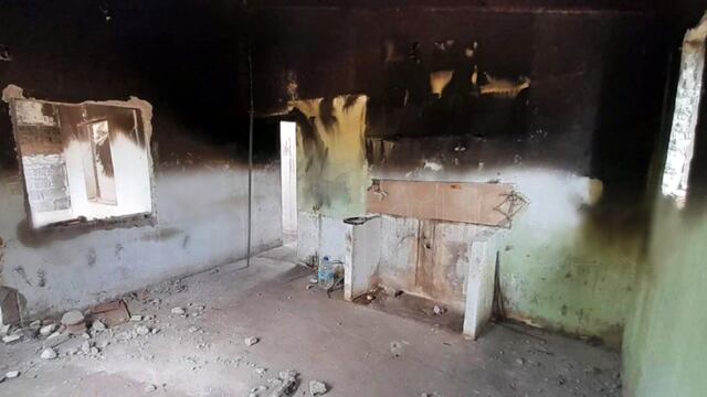 Vivienda incendiada en Donovan, San Luis