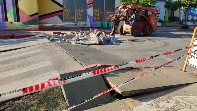 Reparación carpeta asfaltica que cedió por el calor en Arroyito
