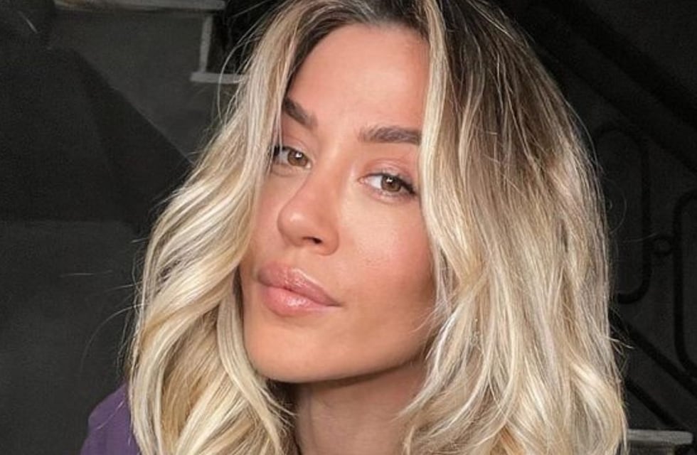 Jimena Barón causó furor en Instagram con un look infartante blanco y lleno de encaje