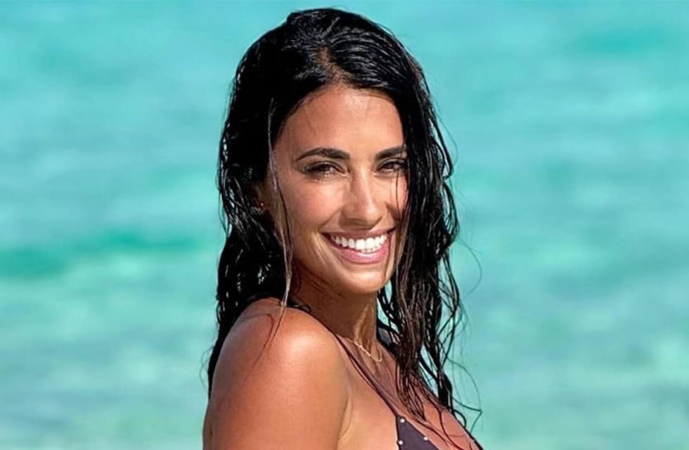 Antonela Roccuzzo deslumbró en microbikini negra y causó furor en redes