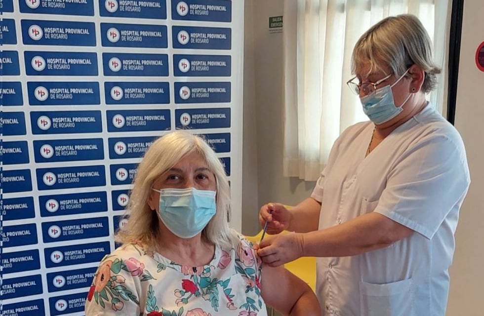 Variante ómicron: científicos aseguran que es factible desarrollar “muy rápido” una vacuna