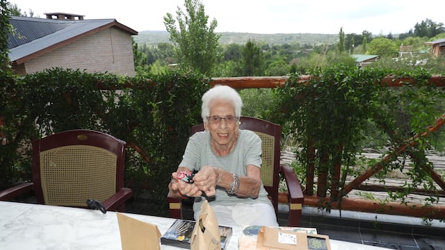 Norma Siboldi cumplió 100 años en noviembre y fue agasajada por la Dirección de Turismo de Tanti por ser la "turista más longeva". (Foto: Facebook / Tanti Turismo).