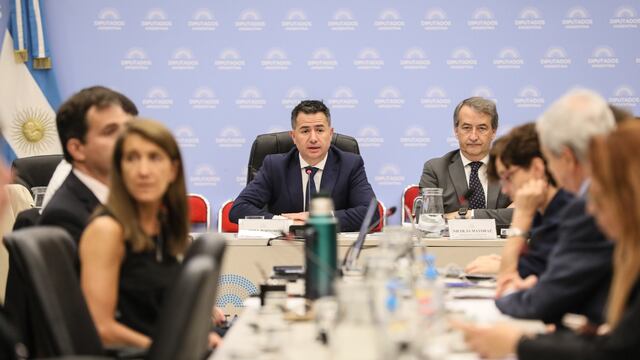 “Ley ómnibus”: el Gobierno busca cerrar acuerdos con la oposición para votar el jueves el proyecto. Foto: HCDN