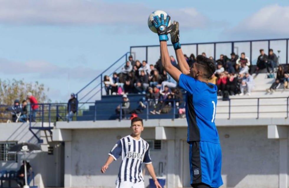 Dos jugadores de Talleres se suman a Racing, que quiere un arquero más