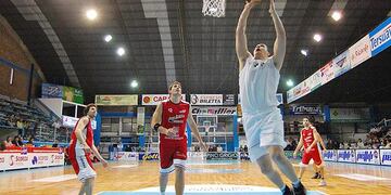 Las puertas del polideportivo universitario cerrarán para prevenir contagios de covid-19. / Fotos archivo.