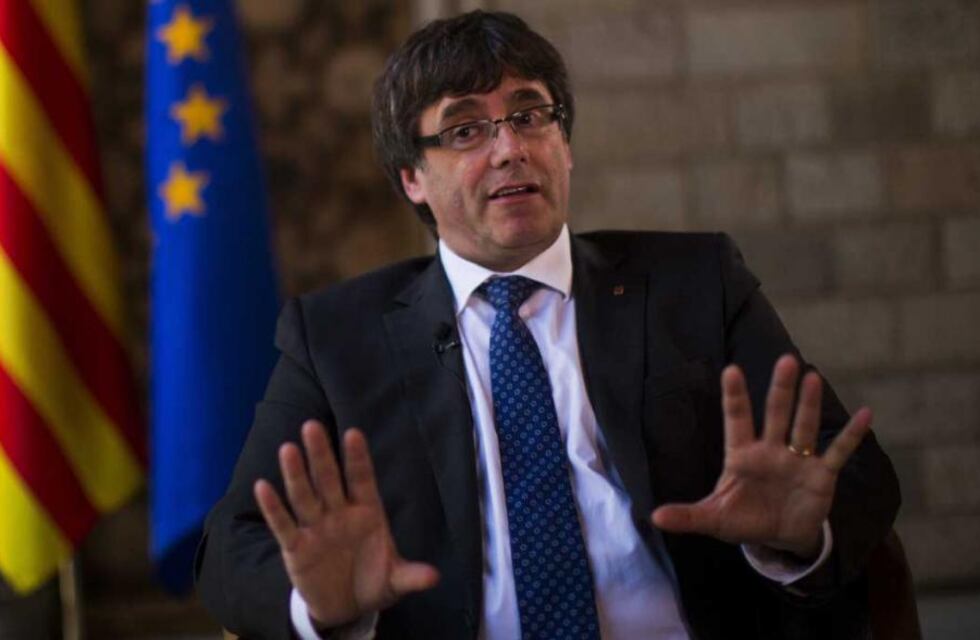 Detuvieron en Italia al líder independentista catalán Carles Puigdemont