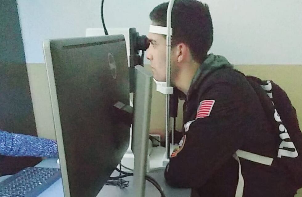 Samuel logró comprar sus anteojos, gracias a la solidaridad de los cordobeses