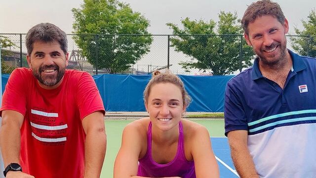 La foto que eligió Nadia Podoroska para anunciar el fin de su vínculo con con los entrenadores Juan Pablo Guzmán y Emiliano Redondi. (@nadiapodoroska)
