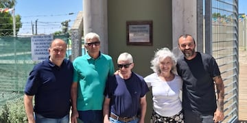 Se inauguró la temporada en el Natatorio Municipal que desde hoy lleva el nombre de “Hiram Silvestre Stefanini”