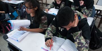 Siete de cada diez chicos quiere emigrar.